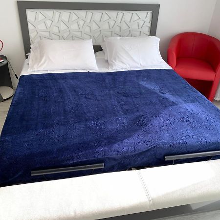 B&B Kelly Plus Lausana Exterior foto